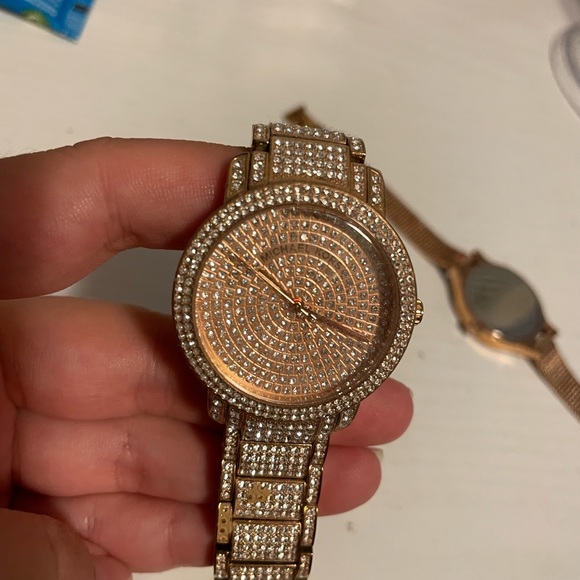Michael Kors rose gold sparkly watch - Picture 1 of 6